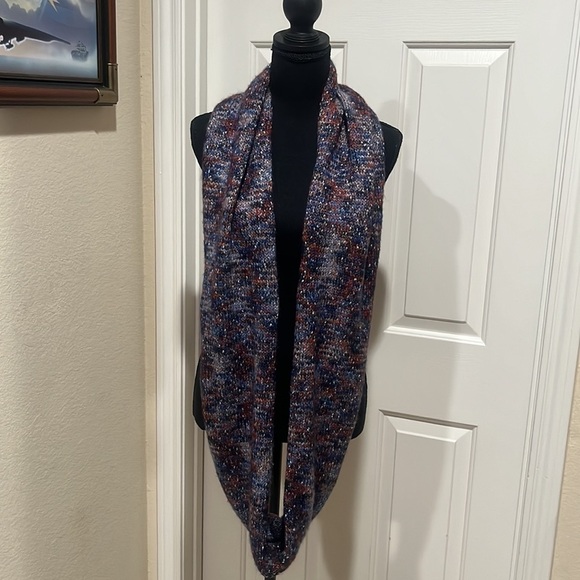 LOFT INFINITY SWEATER KNIT SCARF BLUE PINK CONFETTI METALLIC COLOR. - Picture 2 of 6